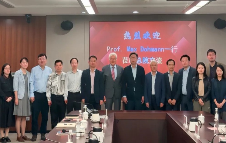 多曼教授攜汩鴻環(huán)保，與上?？萍嘉瘜?zhuān)家研討海綿城市建設(shè)和排水系統(tǒng)優(yōu)化建設(shè)新路徑